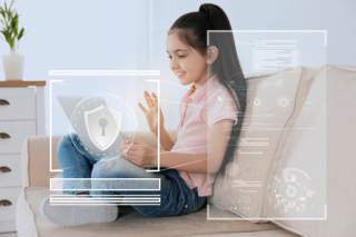 girl_privacy_laptop_white couch